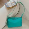 Bolsa de tela ligera y versátil transfronteriza para mujer, nueva tendencia de verano 2026, súper popular, de nicho, para hombro y cruzada