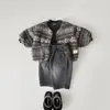 Jeans delgados de terciopelo con efecto desgastado, estilo coreano para niñas, 2026, simples, versátiles, pantalones harén casuales de cintura elástica, estilo zanahoria, para otoño e invierno