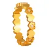 Anillo de Acero Titanio Incrustado con Diamantes de Precisión CNC con Corazón Grabado Oro Moda Elegante Nicho Estilo Pareja Ins Anillo con Forma de Corazón