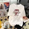 Nova Estilo Primavera e Verão Camiseta Estampada de Seda Leiteira de Manga Curta para Mulheres, Top Feminino de Nicho Solto e Versátil Celebridade da Internet