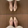 Sandalias cerradas de tacón bajo estilo francés Chuyuji para mujer, calzado de verano para exteriores, nuevo modelo 2026, zapatos de mujer con retazos de lazo suave