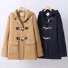 Roupas de Inverno 2026, Acolchoado com Enchimento de Algodão, Cor Sólida, Cardigan com Capuz Feminino com Botões de Chifre, Casaco de Lã Atacado