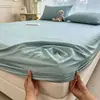 Juego de tres piezas de falda de cama de gasa de doble capa de kapok funda protectora a prueba de manchas y polvo para colchón venta al por mayor de sábanas de Taiwán dropshipping transfronterizo