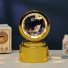 Bola de Cristal Transfronteiriça Base Giratória com Textura de Madeira Luminária Noturna Brilhante Lâmpada do Céu Estrelado 3D Decoração de Mesa Presente Criativo de Feriado