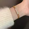 Pulsera de Cadena Rectangular con Zirconia Chapada en Oro de 18 Quilates Pulsera de Lujo Ligero con Sensación de Alta Gama Pulsera Versátil de Nicho Joyería