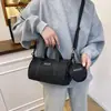 2025 Nova Bolsa Casual de Tecido de Nylon Casual Ombro Transversal Pequena Bolsa Moda Feminina Comutação Carregada na Mão Casual Bolsa Almofada