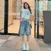 Shorts de Mezclilla Rotos Rectos de Pierna Ancha de Verano 2026 para Mujer, Delgados, Versátiles, Sueltos, a la Rodilla, sin Estirar