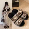 Sandalias tipo mule con estampado de leopardo y pedrería, pantuflas de otoño/invierno, pantuflas de casa de moda, nuevas pantuflas de felpa de suela plana a la moda para 2026