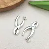 1 Acessório de Joia DIY de Liga Prata Antiga Chave de Fenda Fita Métrica Caixa de Ferramentas Ferramenta Pingente Chaveiro Ornamento Pendente Acessório
