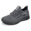 Sapatos Masculinos 2026 Tênis Esportivos Transfronteiriços Sapatos Masculinos Atacado de Comércio Exterior Tênis Casuais de Malha Sapatos Masculinos Respiráveis para Caminhada Sapatos Fly-Knit