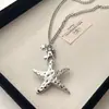 Collar Colgante Retro Dulce y Genial de Nicho Estrella de Mar Plateada para Mujer Estilo Y2K Sexy Viejo Estilo Páramo Cadena para Clavícula de Estrella de Cinco Puntas