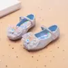 Zapatos de Cuero Pequeños para Niños Zapatos de Niña Verano 2025 Nueva Moda Zapatos Únicos Kuromi Suela Suave Dibujos Animados Princesa Zapatos de Cuero