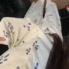 Pijama azul simple con estampado de hojas para mujer, nuevo estilo de otoño, manga corta y pantalón largo, conjunto cómodo y holgado para casa, se puede usar para salir