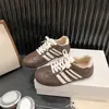2026 Uso Diario Estilo Coreano Versátil Nuevos Zapatos de Entrenamiento Ligeros a Rayas para Mujer Estilo Brogue Casual Street Style