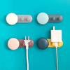 Soporte para enchufe nórdico gancho sin costuras soporte para cables almacenamiento de cables gancho adhesivo sin perforaciones organizador de cables llave de puerta