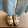 Sandalias de plataforma con velcro de suela gruesa de una tira para mujer, nueva moda de verano 2026, sandalias de playa para exteriores con doble hebilla