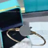Pulsera Doble T con Diseño Abierto en Oro V, Nácar Blanco, Turquesa Marca T, Artesanía CNC con Diamante Completo, Chapado en Oro Rosa de 18 Quilates, No se Desvanece, para Mujer