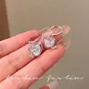 Pendientes Retorcidos de Corazón de Zirconia Incrustados de Diamantes con Mariposa, Pendientes Simples, Dulces y Geniales, Estilo Genial, Pendientes y Accesorios Versátiles