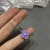 Collar de Joyería de Trébol de Cuatro Hojas de Ágata Roja Versión de Alta Gama V-Gold Chapado en Oro de 18K Cadena Exquisita para Clavícula para Mujeres, Estilo de Nicho de Lujo Ligero