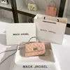 Una generación de moda súper popular bolso de mano pequeño 2024 bolso pequeño estilo fragante con cadena de diamantes al por mayor