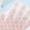 Calcetines de Barco para Aire Acondicionado de Verano 2026 Color Sólido Malla Hueca Fresca Absorbentes del Sudor Transpirables Tubo Corto Calcetines para Mujer Venta al por Mayor del Fabricante