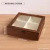 Caja de almacenamiento de joyería de madera maciza engrosada con diseño de compartimentos de lujo ligero para organizar aretes, collares y anillos