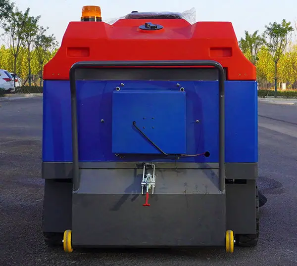 XBS-1500新能源清扫车3.jpg