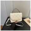 Bordado con hilo texturizado en relieve transfronterizo 2026 nuevo de moda letra con lámina de oro moda para ir al trabajo bolso pequeño cuadrado de hombro cruzado