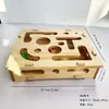 Juguete para afilar uñas de gato de madera maciza transfronterizo con palo rascador para gatos, diversión autoentretenida para aliviar el aburrimiento, laberinto de doble propósito para afilar las garras
