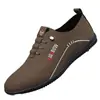 Zapatos ligeros de cuero sin cordones, nuevos zapatos casuales de primavera/verano para hombre, zapatos de conducción de superficie suave y suela blanda, zapatos casuales ligeros
