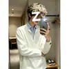 Camiseta de manga larga para hombre con media cremallera, efecto dos piezas, bloques de color estilo americano para otoño, sudadera de corte regular, diseño moderno de retazos con cuello alto