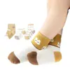 Calcetines nuevos de dibujos animados para niños, perfectos para otoño e invierno, versátiles y lindos, con adorables diseños de ositos, de longitud media a la pantorrilla