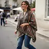 Nuevo chal clásico de moda versátil de alta calidad para otoño e invierno, cachemira sintética, estilo étnico, adecuado para fotografía de viajes en Xinjiang y Tíbet