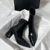 Botines beige de punta para mujer, nueva colección otoño/invierno 2026, botines de estilo francés con cremallera trasera, tacón grueso y elástico, ajuste adelgazante
