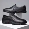 Sapatos masculinos de comércio exterior, sapatos masculinos de couro estilo primavera e outono, sapatos sociais, sapatos masculinos de couro com solas macias, sapatos casuais de cano baixo para homens de meia-idade