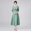 Vestido elegante e refinado de comércio exterior para mulheres 2026, estilo japonês e coreano, cor sólida simples, vestido de mãe para banquete de casamento, fornecimento do fabricante