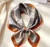 70 Lenços de Seda com Toque de Luxo, Moda Coreana Versátil Profissional Pequenos Lenços de Pescoço de Seda Sintética, Lenços de Seda Estampados Retrô para Mulheres