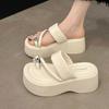 Chinelos Aumentadores de Altura Cor Sólida Grossos com Cabeça Redonda Verão 2024 Estilo Chanel Chinelos Elegantes Sandálias Abertas na Ponta da Moda Tendência