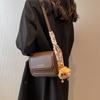 Bolsa quadrada pequena da moda de celebridades da Internet, bolsa transversal multifuncional, nova bolsa de ombro feminina de outono de 2022, estilo ocidental simples