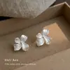 Brincos de Flor Frescos Doces Foscos com Esmalte Pingado Moda Francesa Brincos com Toque de Luxo Acessórios de Brinco Artísticos Elegantes para Mulheres