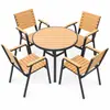 Conjunto Personalizado de Mesa e Quatro Cadeiras com Estrutura Simples de Liga de Alumínio Preta e Madeira Plástica na Cor Teak para Uso Externo em Cafés