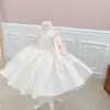 Vestido de princesa para niños, vestido de cumpleaños de un año para bebé niña estilo coreano, vestido de princesa tutú blanco de satén para niño pequeño