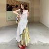 Moda Casual Elegante de Verano 2026 Reductor de Edad Cómodo Agradable al Tacto Conjunto de Blusa y Falda de Encaje Moderno