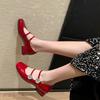 Lindos sapatos Mary Jane de couro envernizado com flor de strass e pele de ovelha, trespassado, salto baixo grosso e redondo, tamanho grande 41