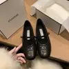 Zapatos Mary Jane acolchados con diamantes del mismo estilo que los de Grape Mom para mujer, con plataforma oculta, zapatos peludos, hebilla dorada pequeña, zapatos de cuero pequeños, zapatos de vestir de una sola suela con forro de felpa para el trabajo.