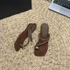 Sandalias de cuña de lunares estilo francés Chuyuji para mujer, nuevos zapatos de tacón alto para el verano 2026 con diseño de hebilla metálica adelgazante