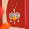 Joyería Yuebao Plata Esterlina S925 Chapado en Oro Cera de Abeja Moda Nacional Cloisonné Moneda Patrón Tangcao Colgante Ruyi Colgante Campana