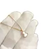 Versão High-End Kirin Ouro 18K Ágata Vermelha Colar Brincos de Cabacinha Brincos de Ágata Vermelha para Mulheres Brincos Cravejados de Diamantes Pingente Corrente para Clavícula