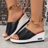 Novidade Primavera e Verão Chinelos de Dedo com Salto Plataforma Boca de Peixe para Mulheres, Slip-Ons Casuais Moda Europeia e Americana, Chinelos Femininos de Tamanho Grande para Comércio Exterior