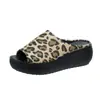 Comércio exterior tamanho grande 35-43 feminino verão 2026 plataforma europeia e americana peep-toe moda outdoor sandálias de sola grossa